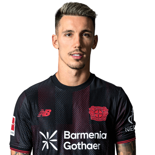 Alejandro Grimaldo in Bayer Leverkusen kit