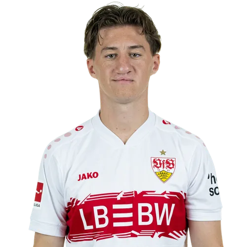 Angelo Stiller in VfB Stuttgart kit