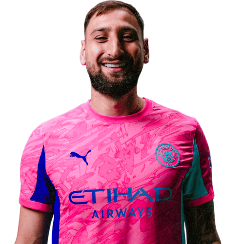 Gianluigi Donnarumma in a PSG kit