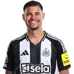 Bruno Guimarães in Newcastle United kit