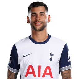 Cristian Romero in Argentina kit