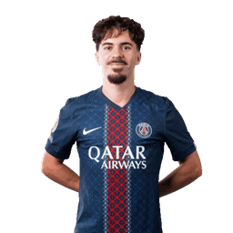 Vitinha in PSG kit